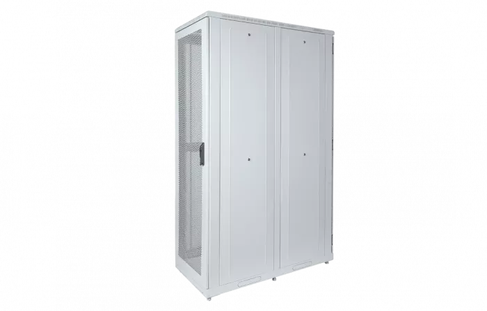 Шкаф телекоммуникационный напольный серверный 19",33U(600x1200) , ШТ-НП-С-33U-600-1200-П2П передняя дверь перфорипрованная,задняя перф.двойная. ССД