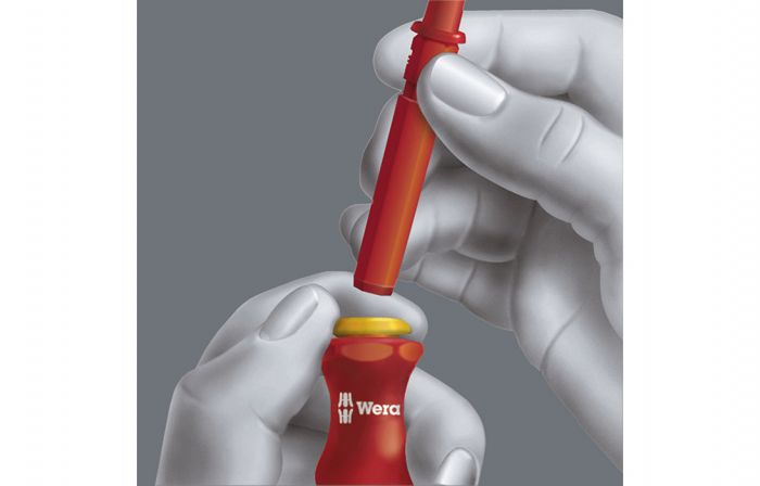 WE-059030	Kraftform Kompakt VDE 17 Universal 1 Набор насадок с 2 отвёртками-битодержателями, 17 пр.