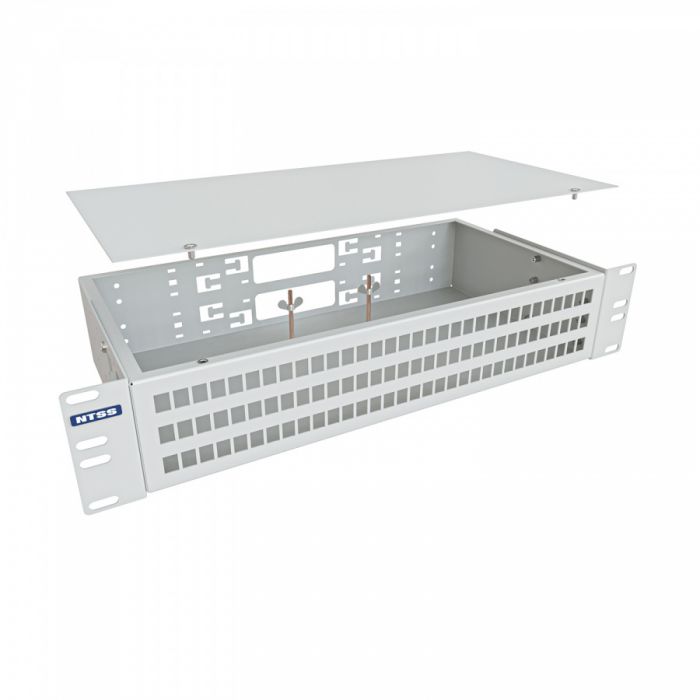 Кросс NTSS оптический 19'' укомплектованный 2U, 96 портов LC/APC duplex, 9/125 мкм (сплошная панель, сплайс-кассета 6шт, пигтейлы, КДЗС, адаптеры) серый RAL 7035