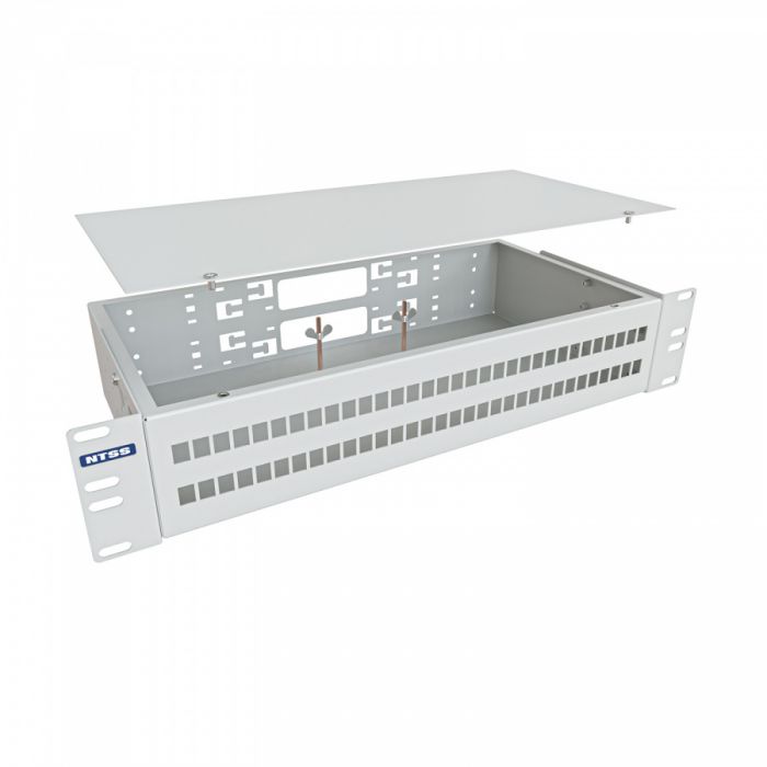 Кросс NTSS оптический 19'' укомплектованный 2U, 64 порта LC/UPC duplex, 50/125 мкм ОМ4 (сплошная панель, сплайс-кассета 4шт, пигтейлы, КДЗС, адаптеры) серый RAL 7035