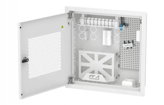 Шкаф квартирный телекоммуникационный встраиваемый с радиопрозрачной дверцей ШТ-НСс 2+1 патч-корд, делитель 1х3 ССД