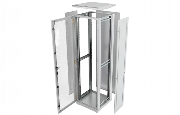 Шкаф телекоммуникационный напольный 19",47U(600x600), ШТ-НП-47U-600-600-П, передняя дверь перфорированная ССД