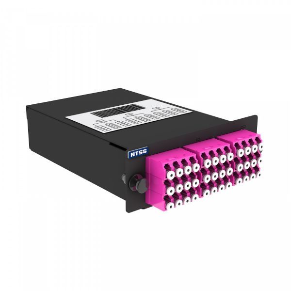 Кассета кроссовая NTSS PREMIUM 3 разъема MTP/UPC (male) 50/125 OМ4, на 36 LC/UPС (9 QLC/UPC), полярность А, черный